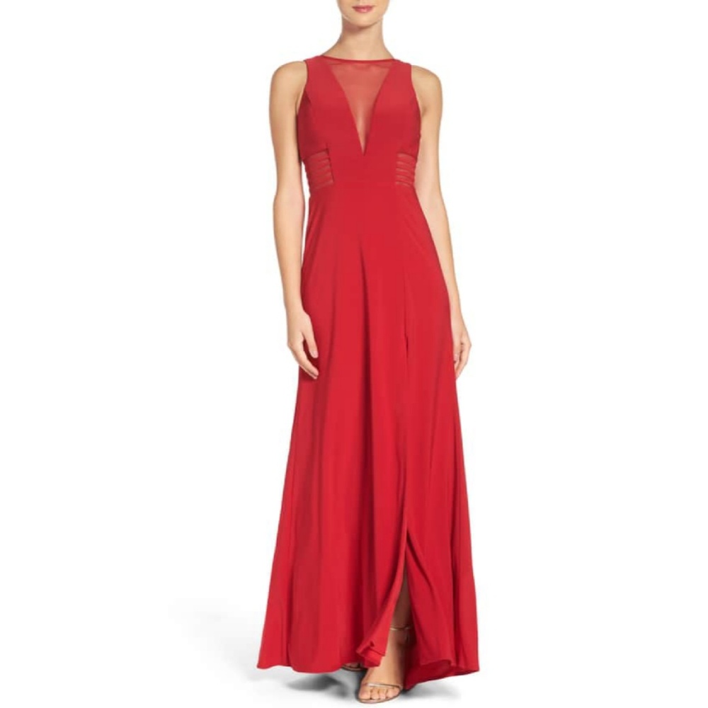 Illusion Gown

Morgan Prom dress